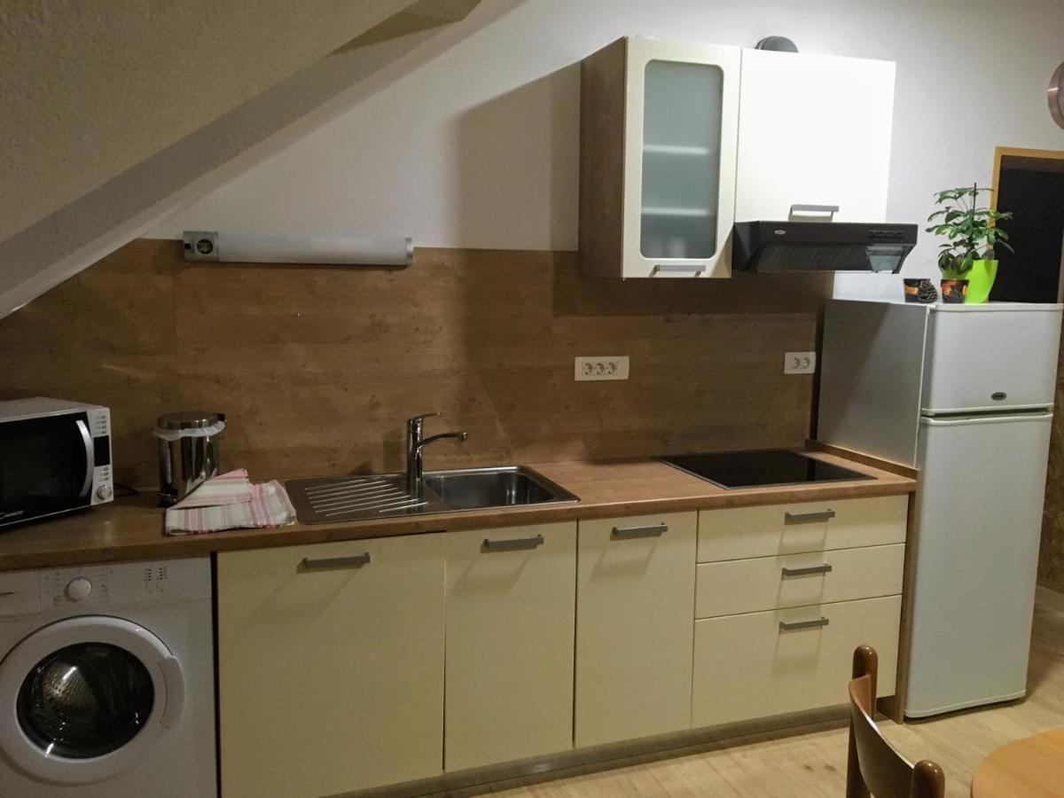 Apartments Pri Bostjanovcu Gorenja Vas  ภายนอก รูปภาพ